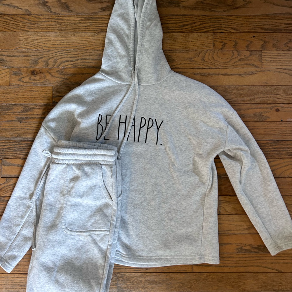 RAE DUNN SWEATSUIT “be happy.”